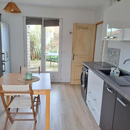 T2 Terrasse, Piscine, Foret, Ocean Apartament
